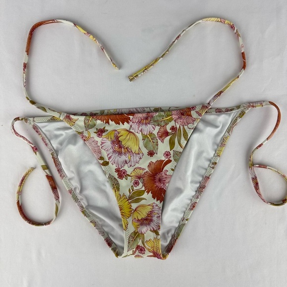 Shade & Shore Other - Shade & Shore Floral String Bikini Bottom